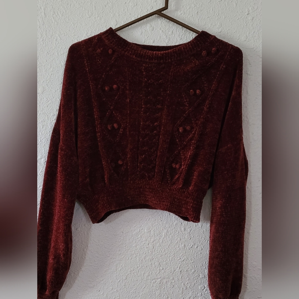 Charlotte Russe deep burgundy cropped soft holiday sweater